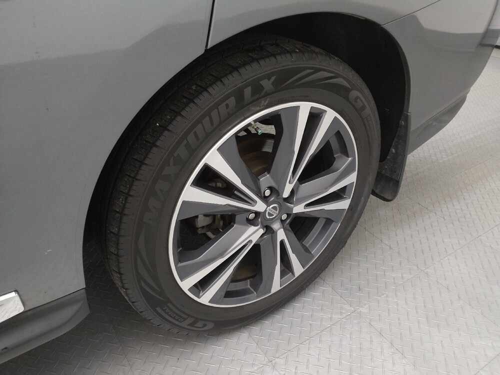 2017 Nissan Pathfinder in Topeka, KS 66611 - 18095154 31