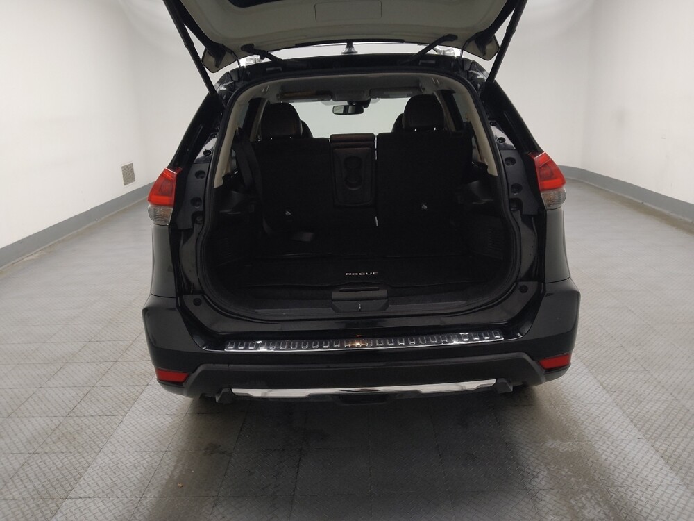 2018 Nissan Rogue in Des Moines, IA 50310 - 18095155 29