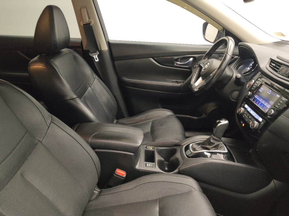 2018 Nissan Rogue in Des Moines, IA 50310 - 18095155 21