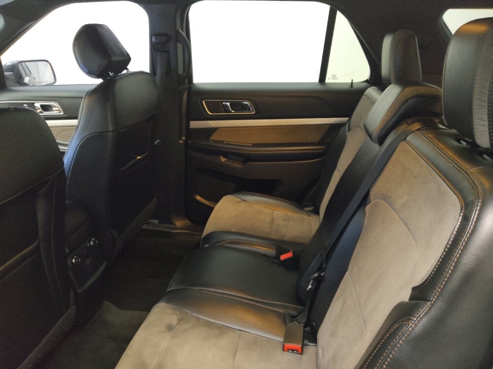 2017 Ford Explorer in Lombard, IL 60148 - 18095156 18