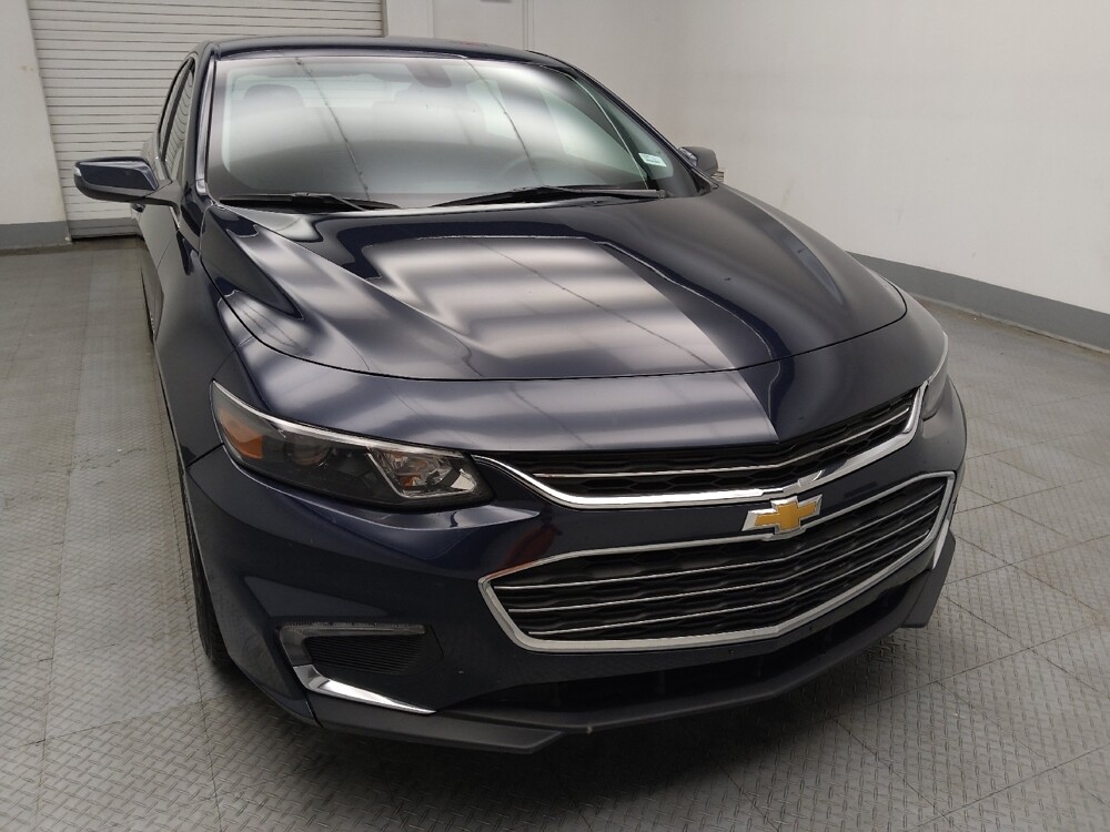 2018 Chevrolet Malibu in Lombard, IL 60148 - 18095157 14