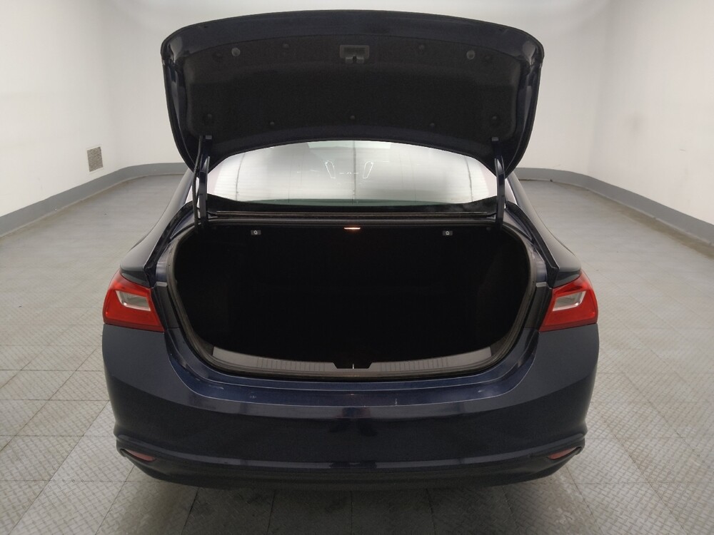 2018 Chevrolet Malibu in Lombard, IL 60148 - 18095157 29