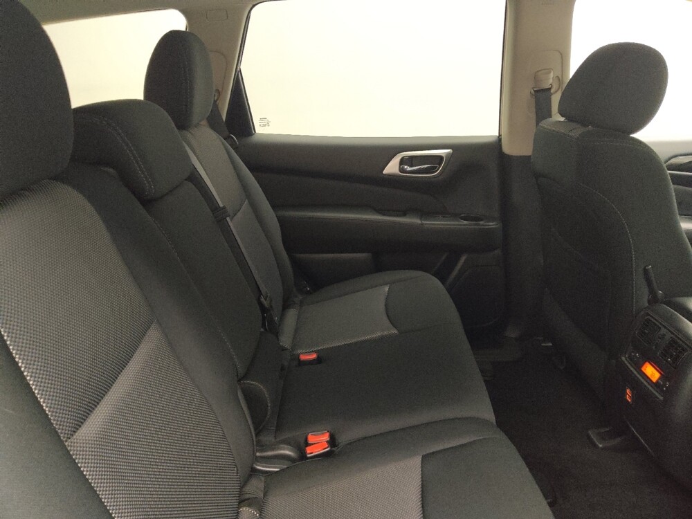 2018 Nissan Pathfinder in Lombard, IL 60148 - 18095158 19