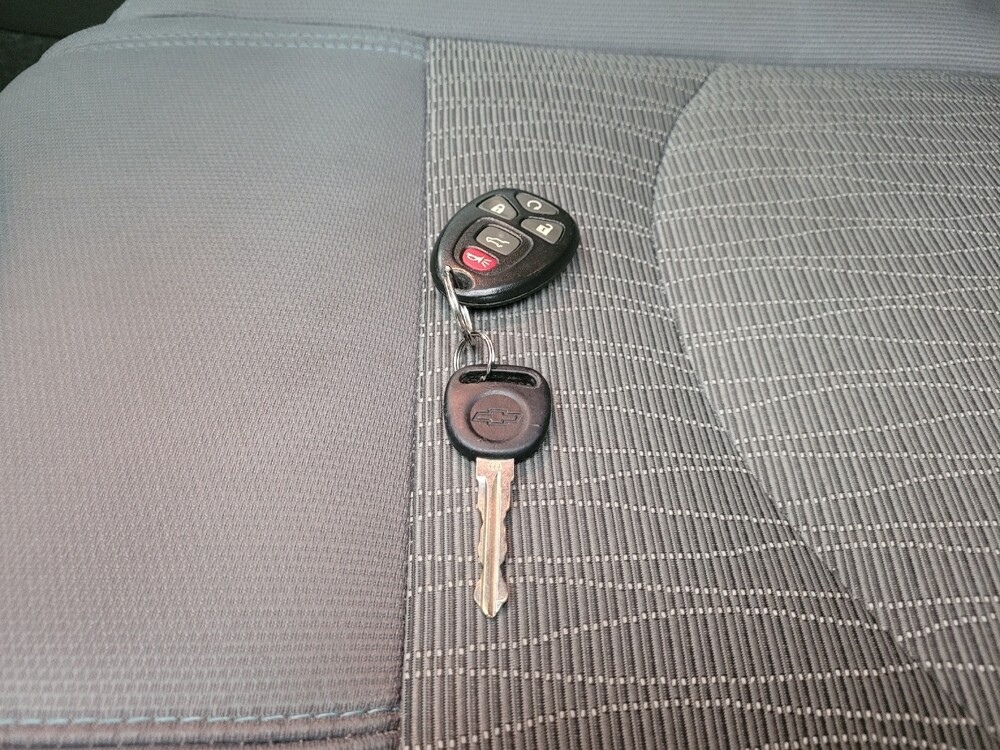 2015 Chevrolet Traverse in Taylor, MI 48180 - 18095160 32