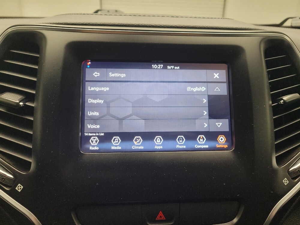 2019 Jeep Cherokee in Taylor, MI 48180 - 18095162 25