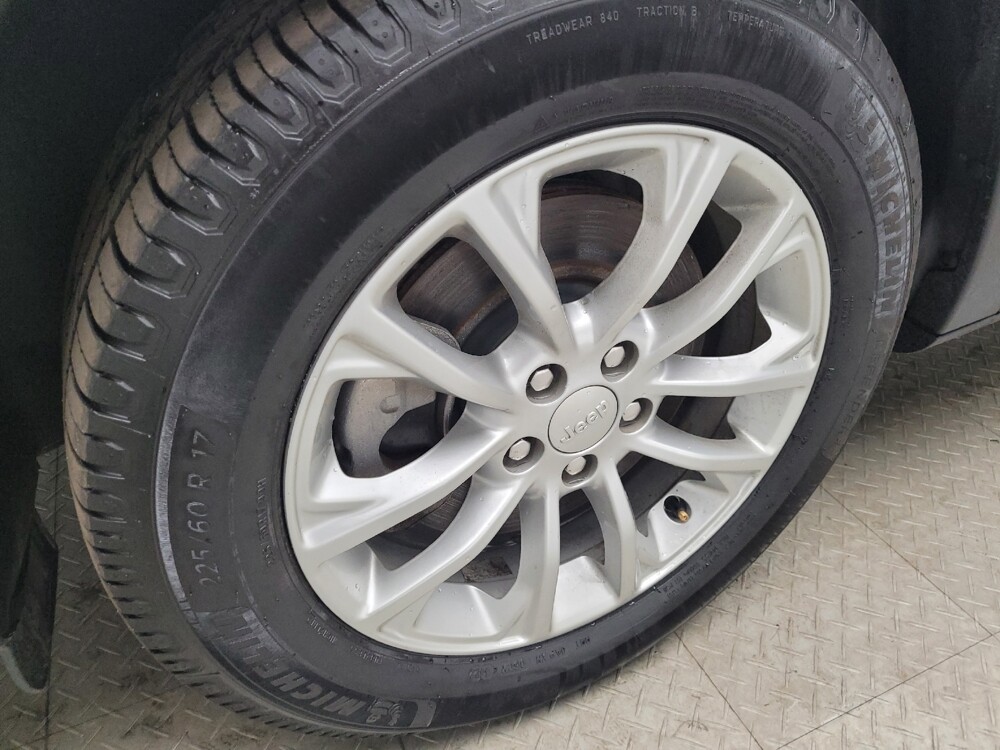 2019 Jeep Cherokee in Taylor, MI 48180 - 18095162 31