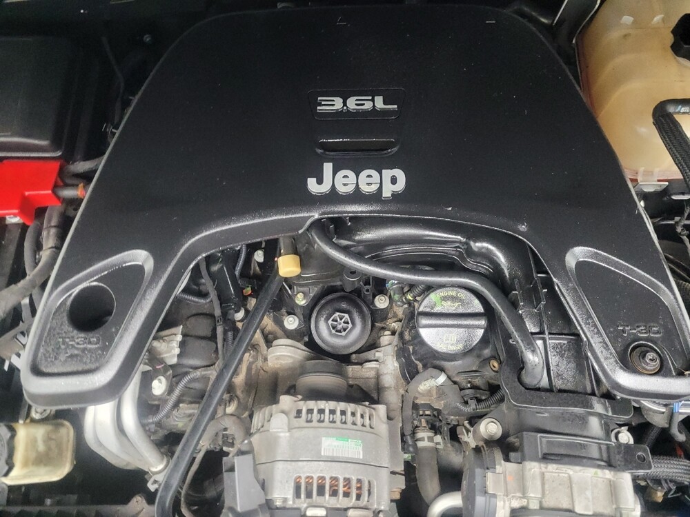 2018 Jeep Wrangler in Ft Wayne, IN 46805 - 18095168 30