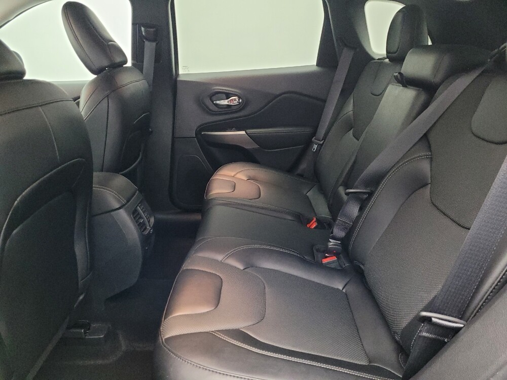 2022 Jeep Cherokee in Orlando, FL 32808 - 18095172 18