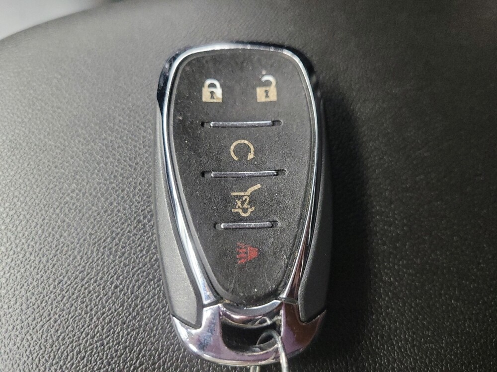 2020 Chevrolet Equinox in Indianapolis, IN 46219 - 18095179 32