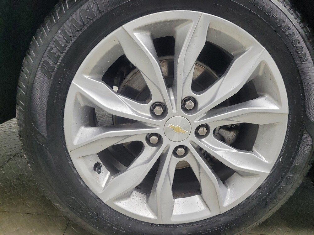 2022 Chevrolet Malibu in Indianapolis, IN 46222 - 18095180 31