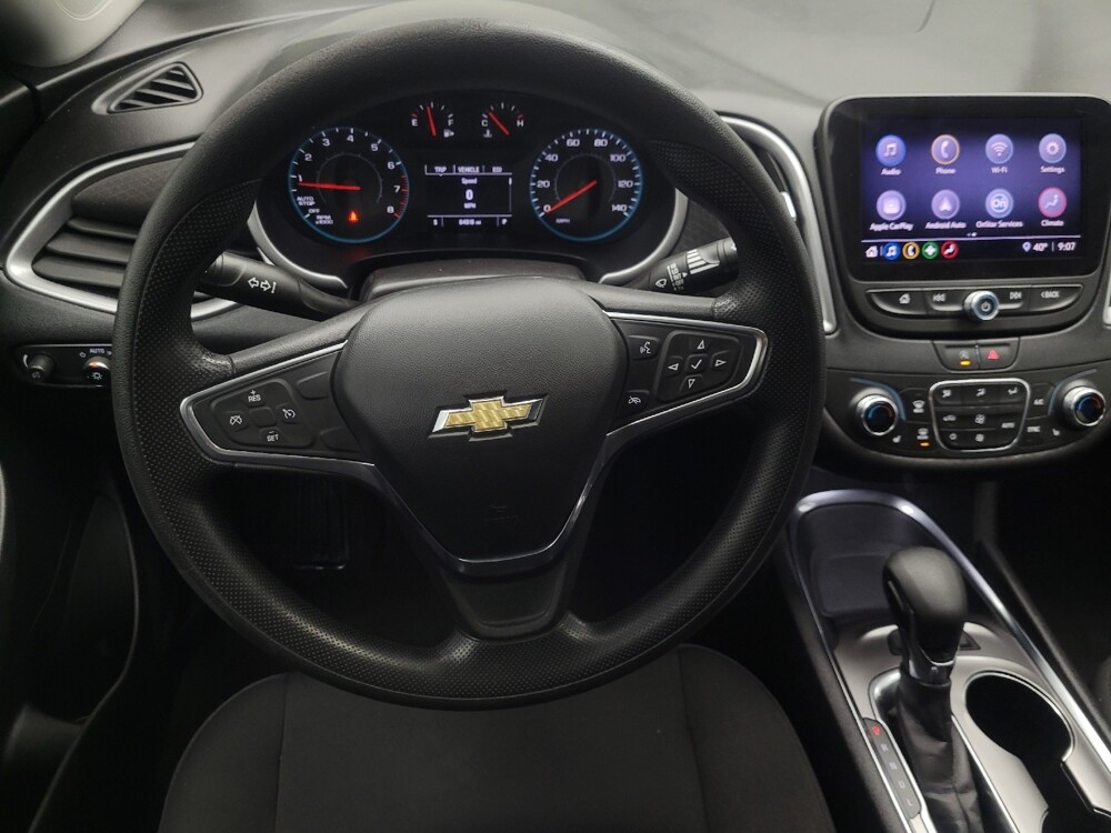2022 Chevrolet Malibu in Indianapolis, IN 46222 - 18095180 22
