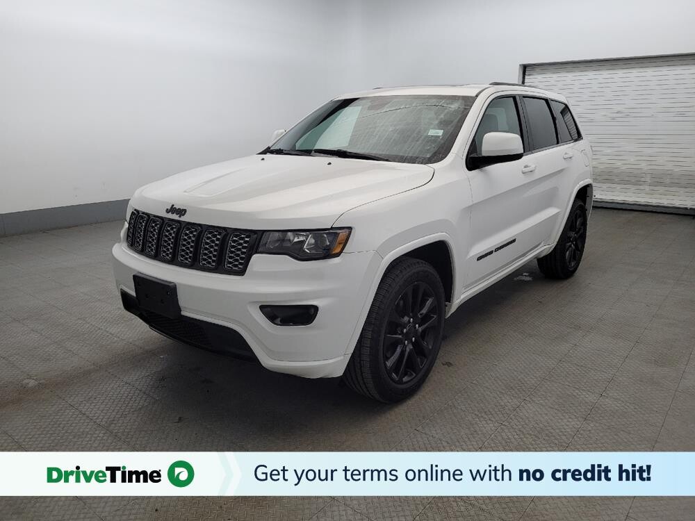 2017 Jeep Grand Cherokee in Temple Hills, MD 20746 - 18095185