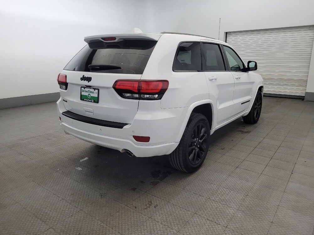 2017 Jeep Grand Cherokee in Temple Hills, MD 20746 - 18095185 9