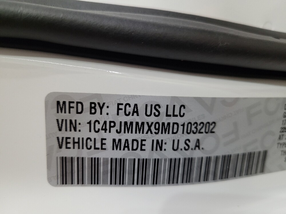 2021 Jeep Cherokee in Pittsburgh, PA 15237 - 18095189 33