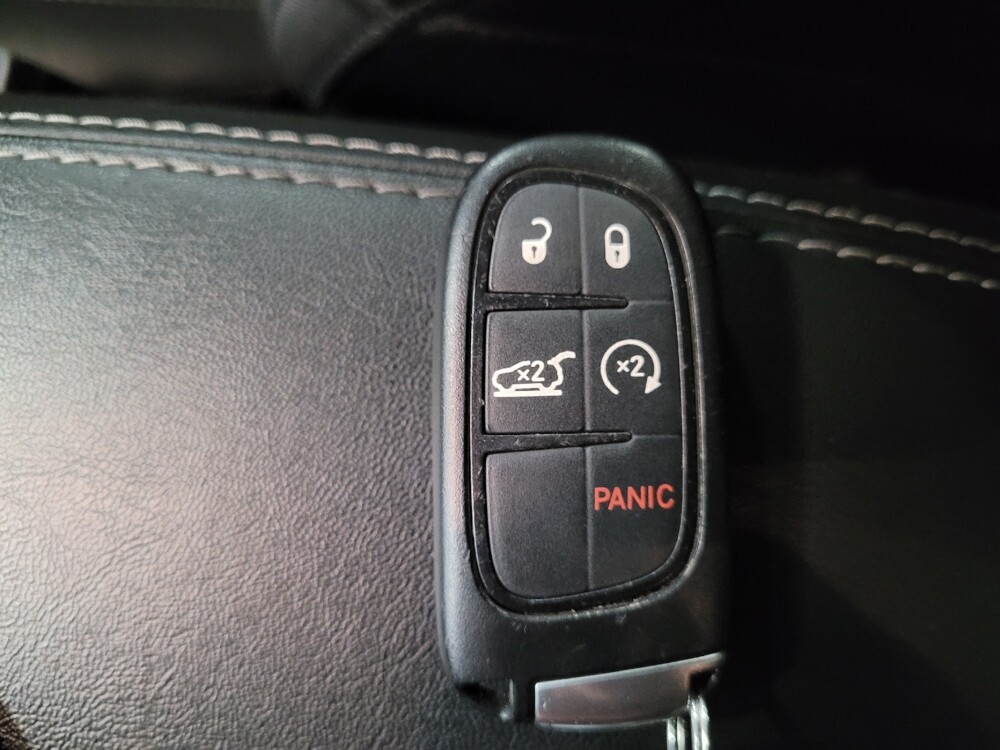 2021 Jeep Cherokee in Pittsburgh, PA 15237 - 18095189 32