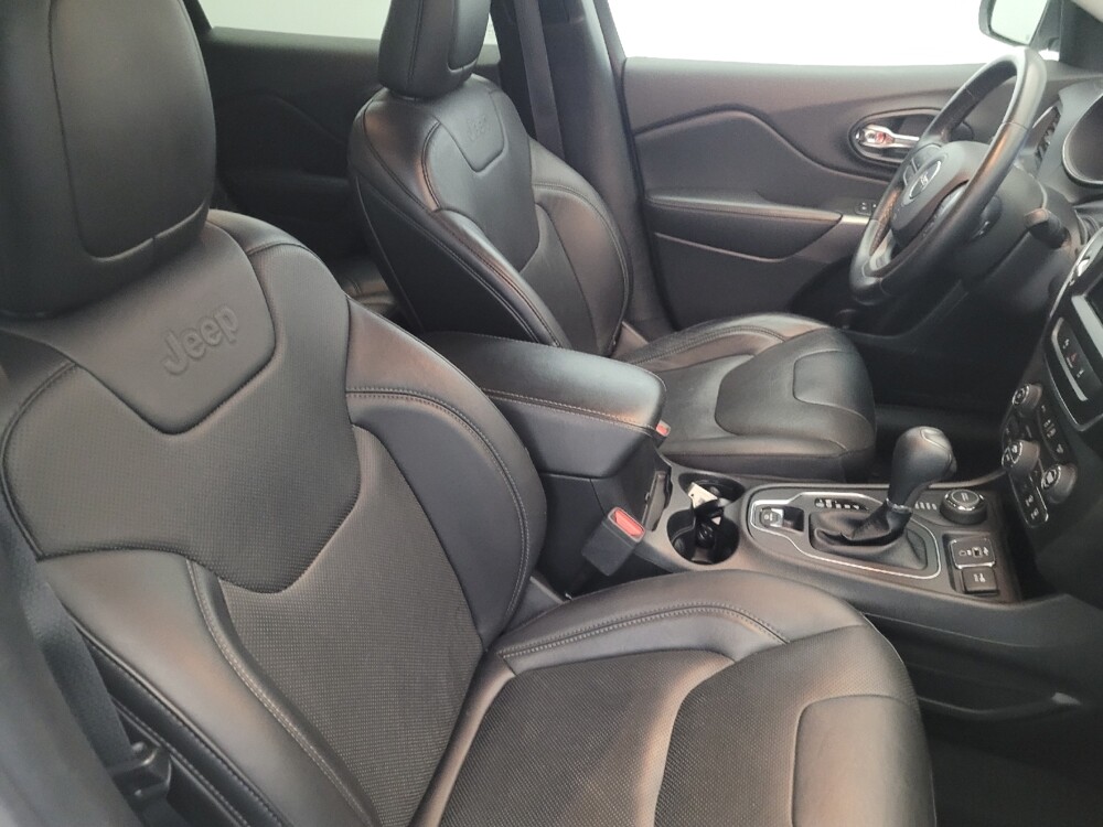 2021 Jeep Cherokee in Pittsburgh, PA 15237 - 18095189 21