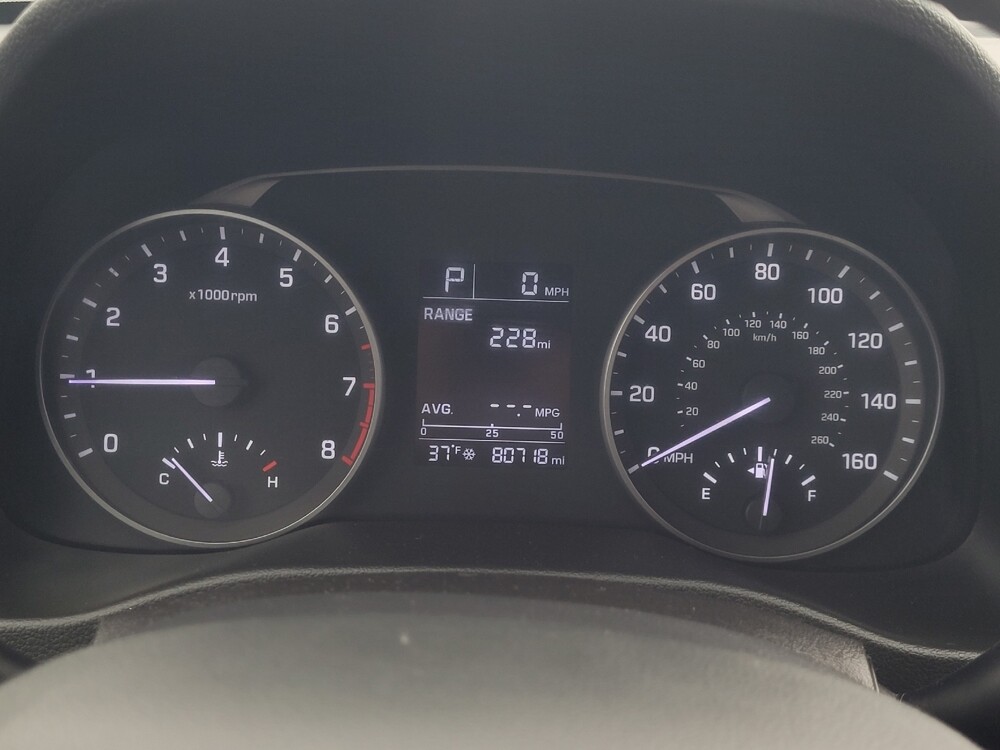 2018 Hyundai Elantra in Indianapolis, IN 46219 - 18095190 23