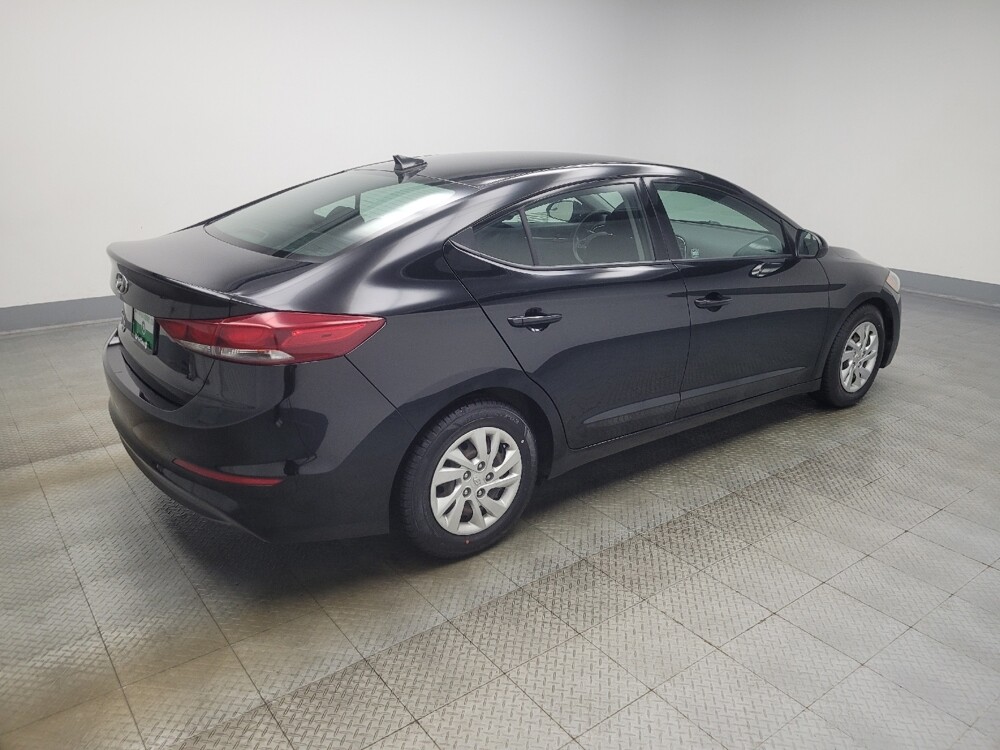 2018 Hyundai Elantra in Indianapolis, IN 46219 - 18095190 10