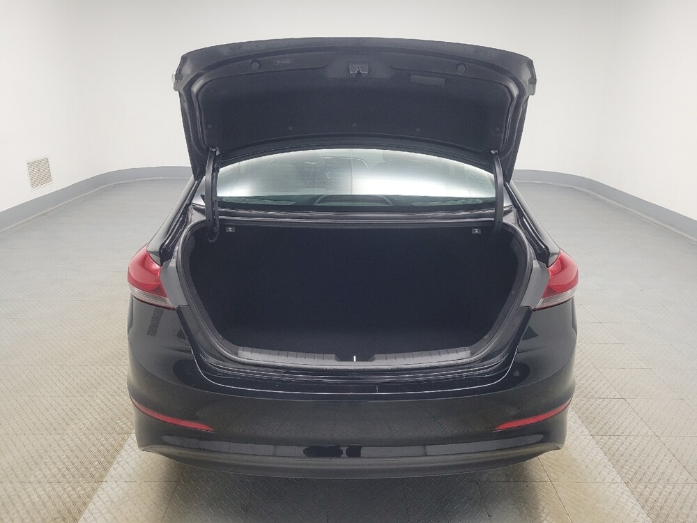 2018 Hyundai Elantra in Indianapolis, IN 46219 - 18095190 29