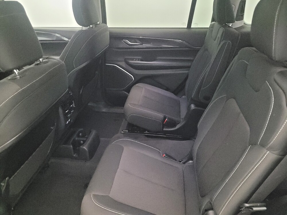 2021 Jeep Grand Cherokee L in Langhorne, PA 19047 - 18095192 18