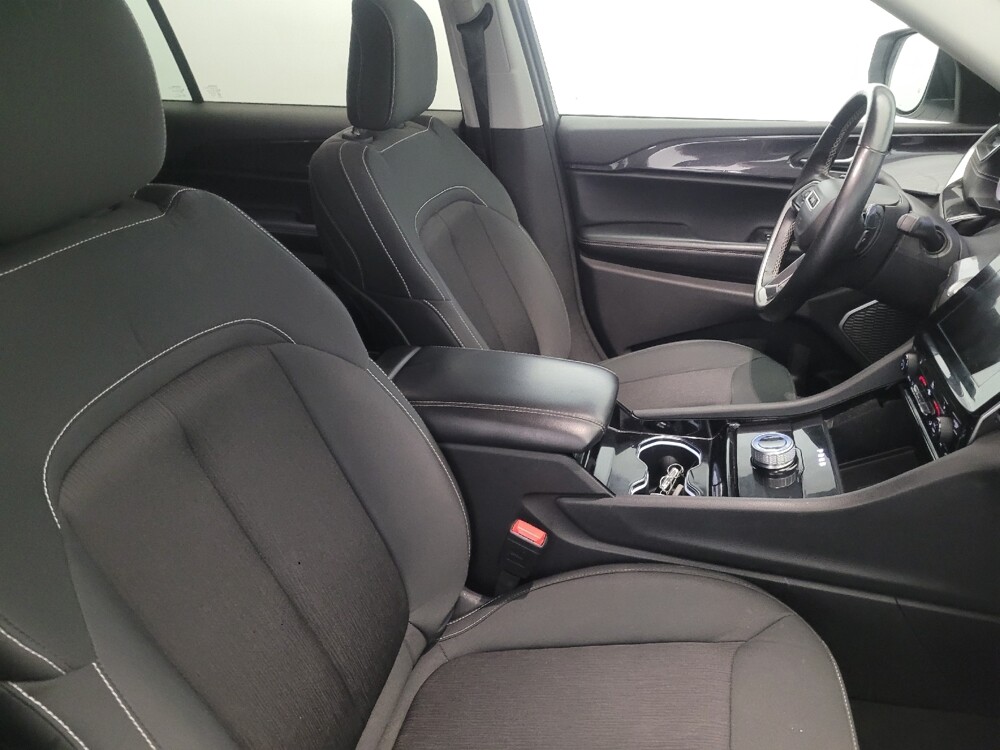 2021 Jeep Grand Cherokee L in Langhorne, PA 19047 - 18095192 21