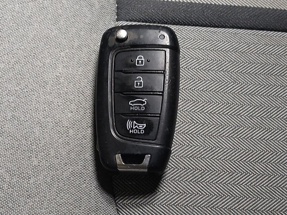 2020 Hyundai Sonata in Raleigh, NC 27604 - 18095193 32