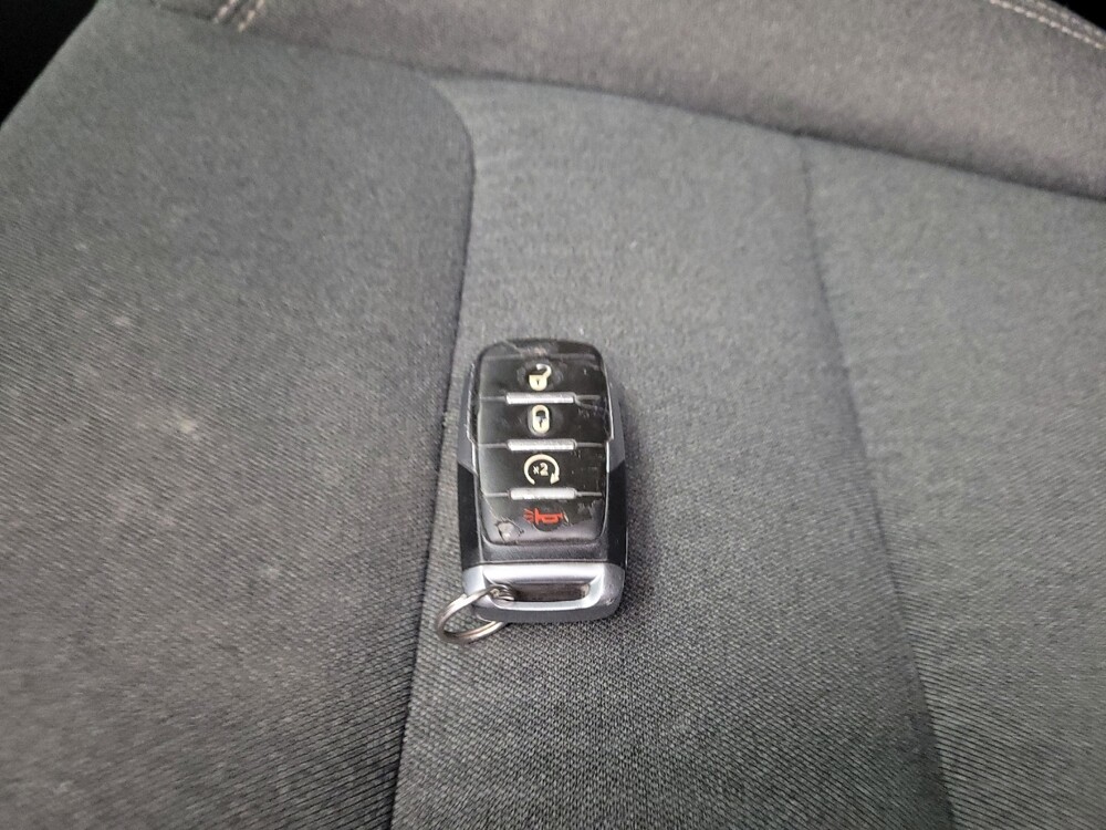 2019 RAM 1500 in Taylor, MI 48180 - 18095210 32