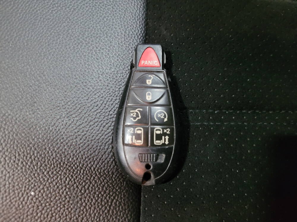 2018 Dodge Grand Caravan in Newport News, VA 23601 - 18095213 32