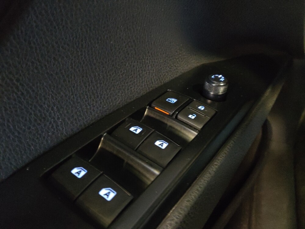 2020 Toyota Camry in Chandler, AZ 85225 - 18095223 27