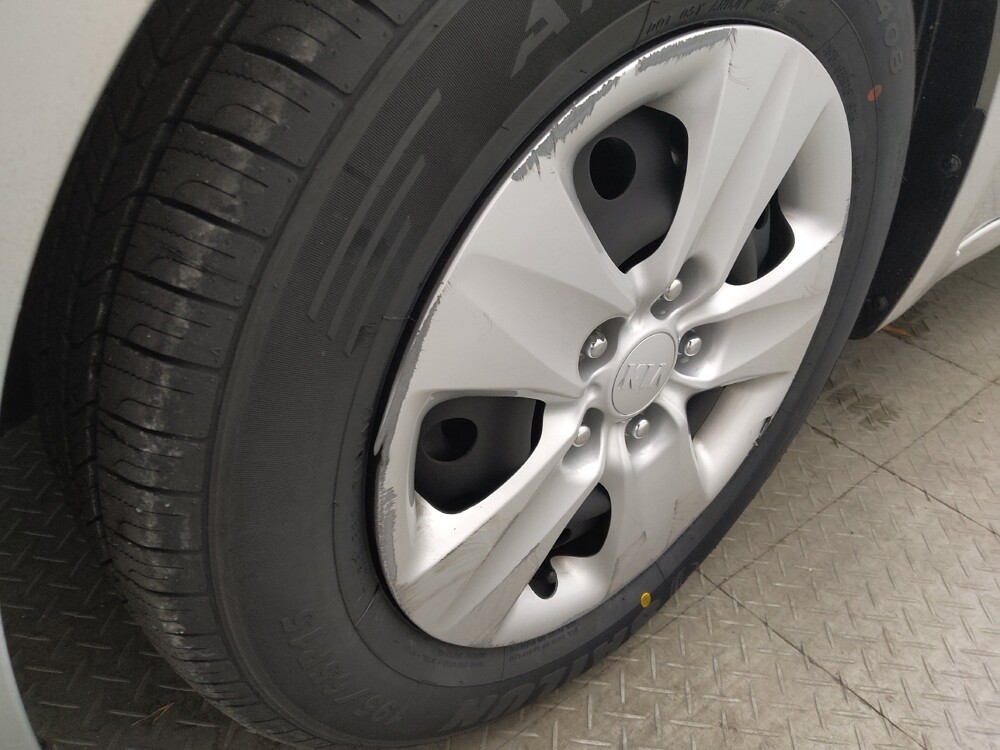 2017 Kia Forte in Gastonia, NC 28056 - 18095226 31