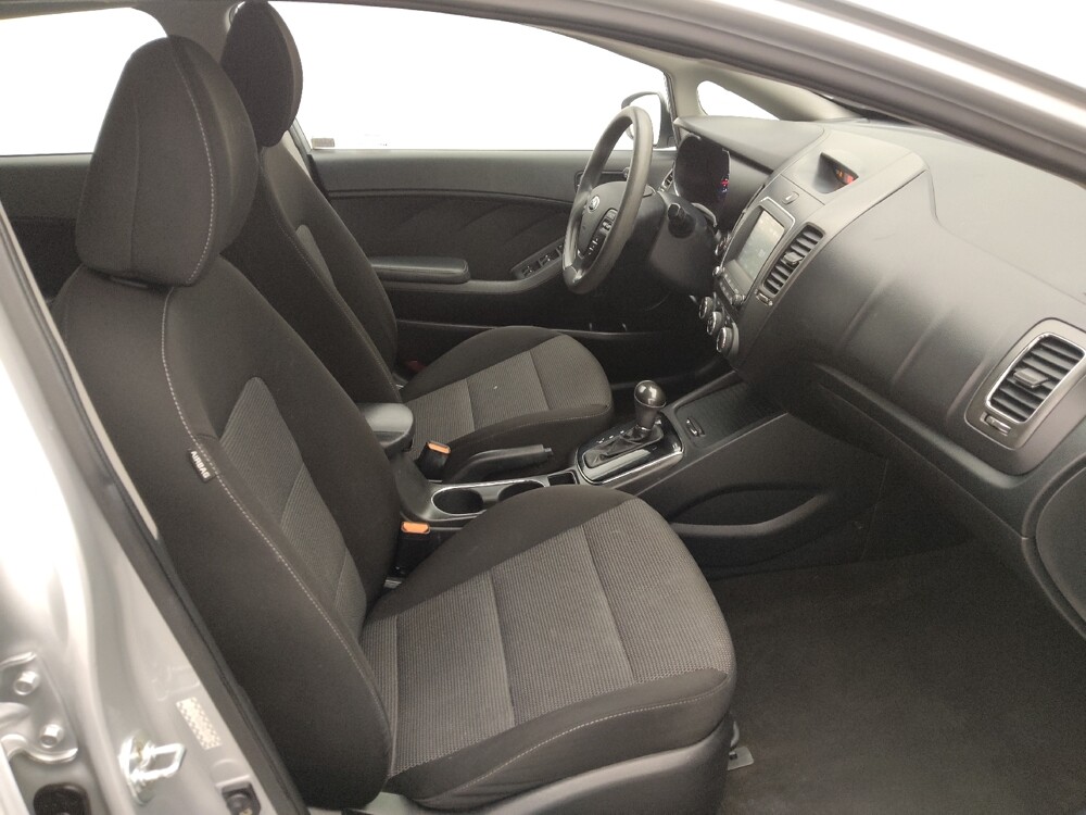2017 Kia Forte in Houston, TX 77060 - 18095231 21