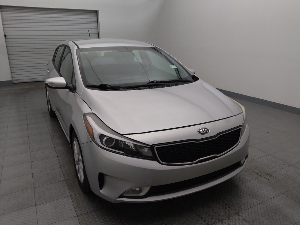 2017 Kia Forte in Houston, TX 77060 - 18095231 14