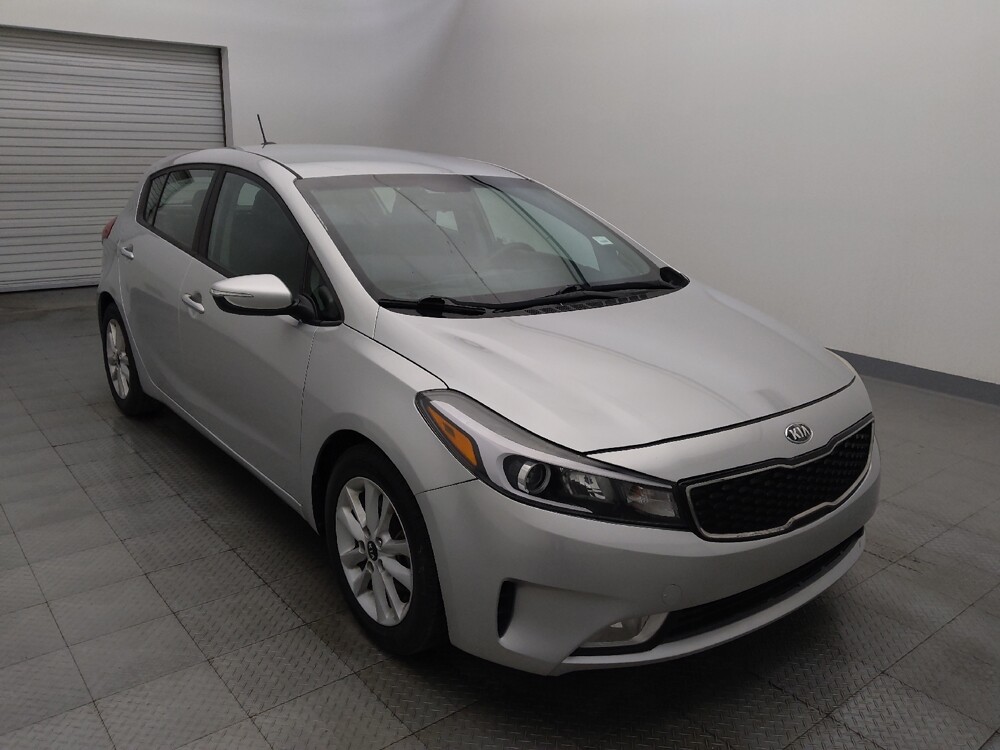 2017 Kia Forte in Houston, TX 77060 - 18095231 13