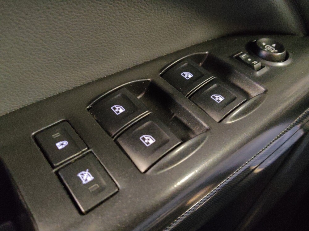 2016 Chevrolet Colorado in Phoenix, AZ 85015 - 18095238 27