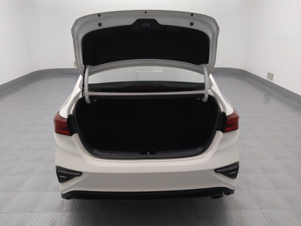 2019 Kia Forte in Gladstone, MO 64118 - 18095246 29