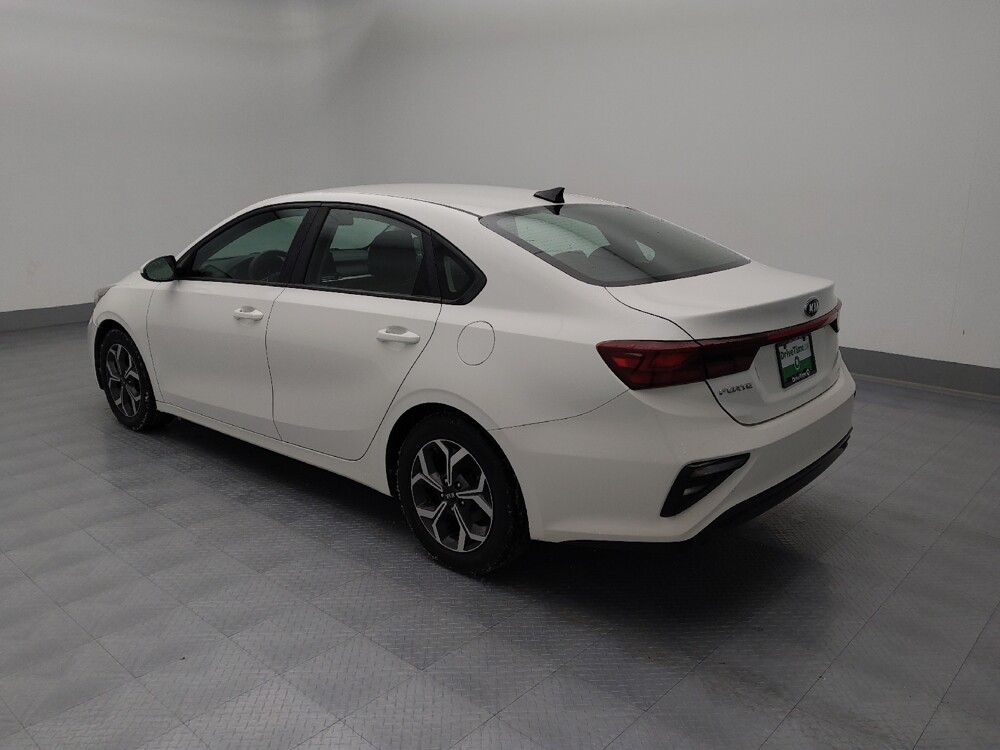 2019 Kia Forte in Gladstone, MO 64118 - 18095246 3