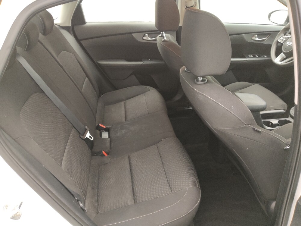 2019 Kia Forte in Gladstone, MO 64118 - 18095246 19