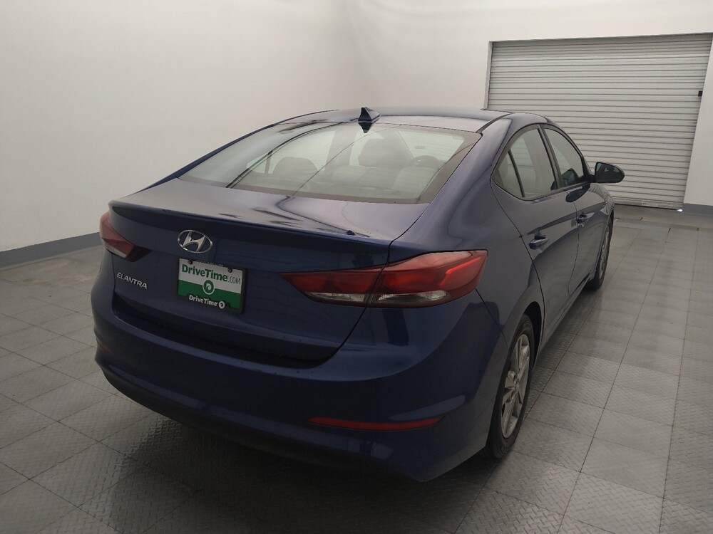 2018 Hyundai Elantra in Houston, TX 77034 - 18095248 7