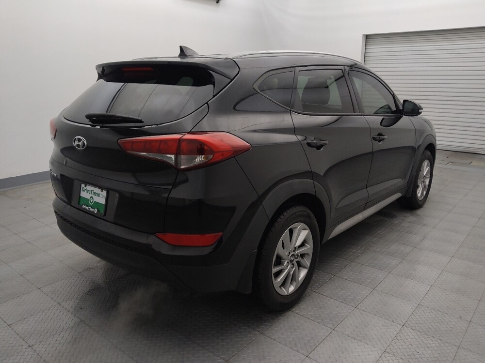 2018 Hyundai Tucson in Houston, TX 77060 - 18095255 9