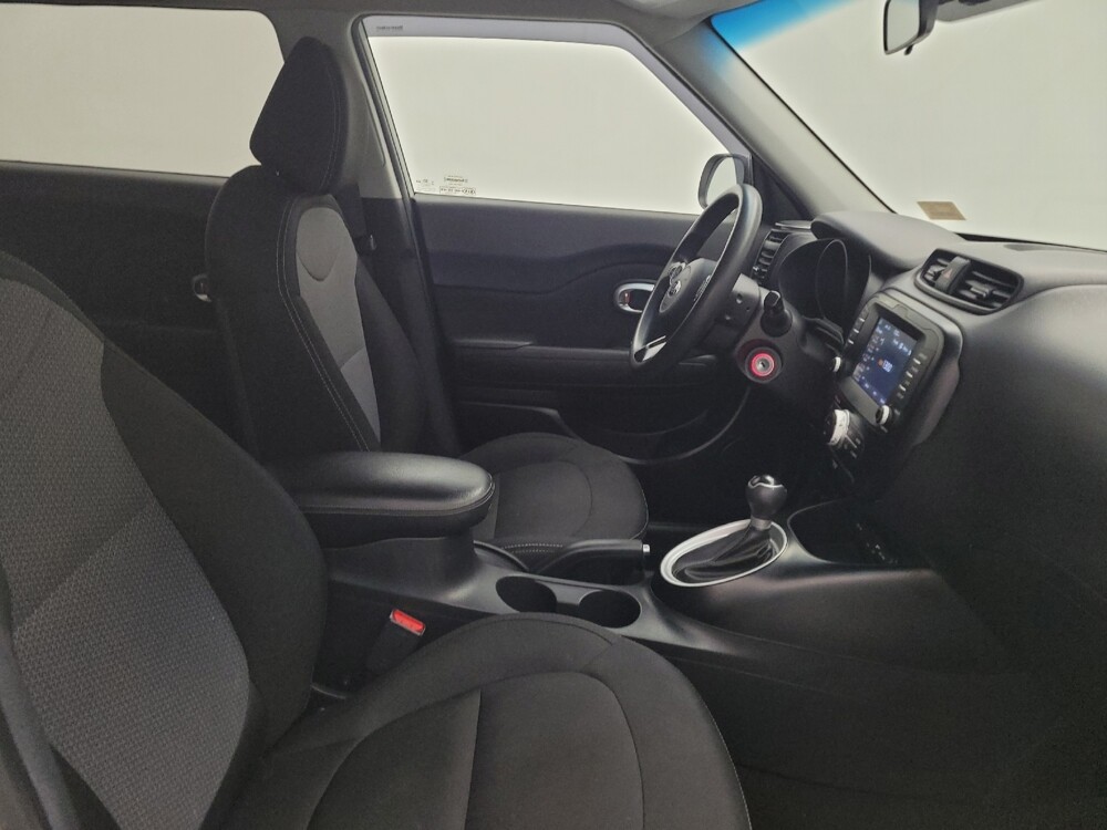 2018 Kia Soul in Maple Heights, OH 44137 - 18095260 21