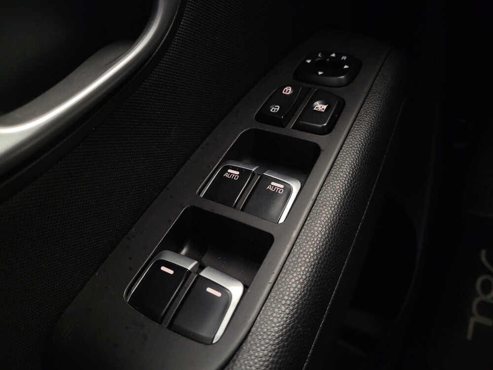 2018 Kia Soul in Maple Heights, OH 44137 - 18095260 27