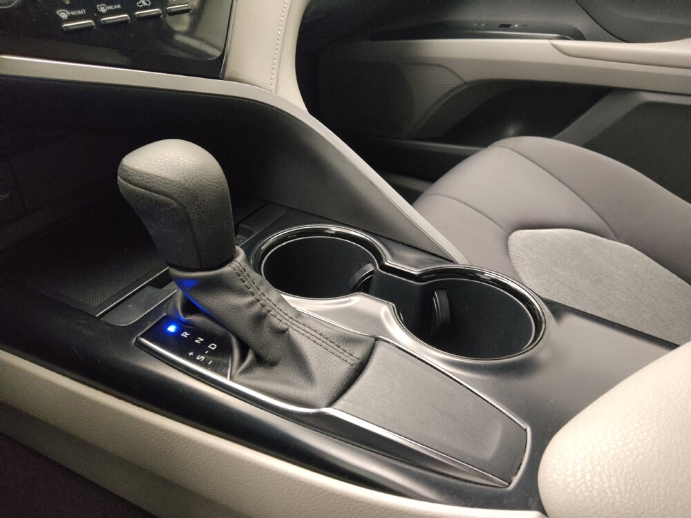 2020 Toyota Camry in Lombard, IL 60148 - 18095264 26