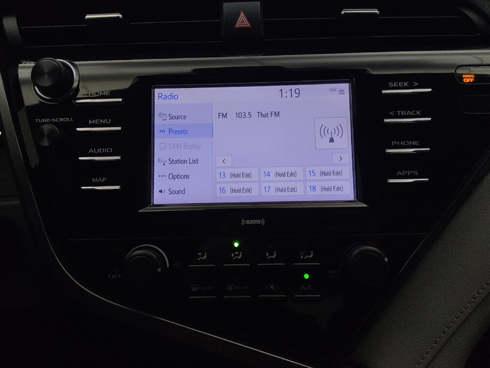 2020 Toyota Camry in Lombard, IL 60148 - 18095264 25