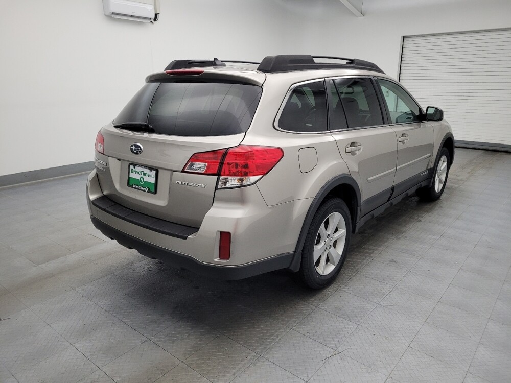 2014 Subaru Outback in Maple Heights, OH 44137 - 18095265 9
