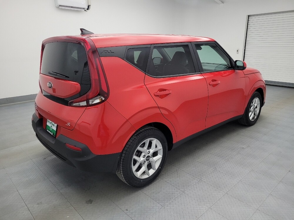 2020 Kia Soul in Maple Heights, OH 44137 - 18095267 10