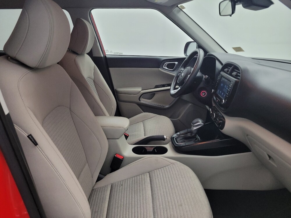 2020 Kia Soul in Maple Heights, OH 44137 - 18095267 21