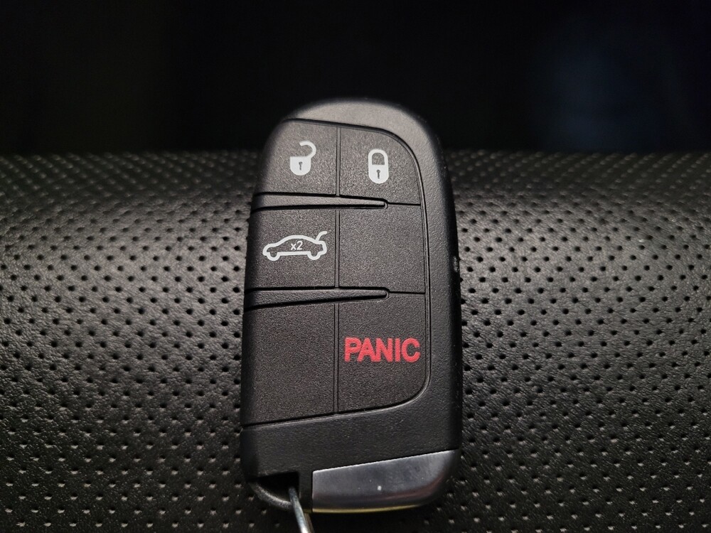 2015 Jeep Grand Cherokee in Miamisburg, OH 45342 - 18095269 32