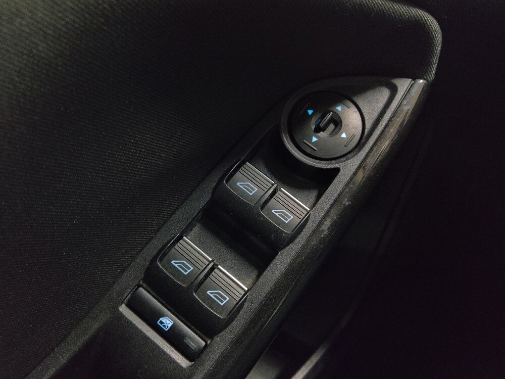 2017 Ford Focus in Morrow, GA 30260 - 18095271 27