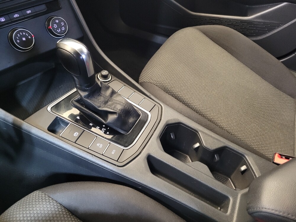 2019 Volkswagen Jetta in Maple Heights, OH 44137 - 18095273 26