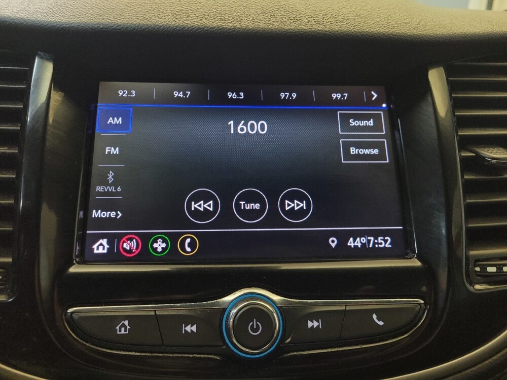 2020 Chevrolet Trax in Maple Heights, OH 44137 - 18095274 25